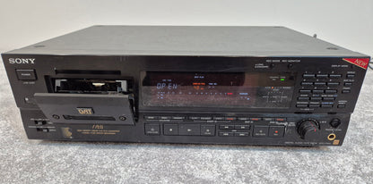 SONY DTC77ES - DAT Recorder - Original Box + Remote
