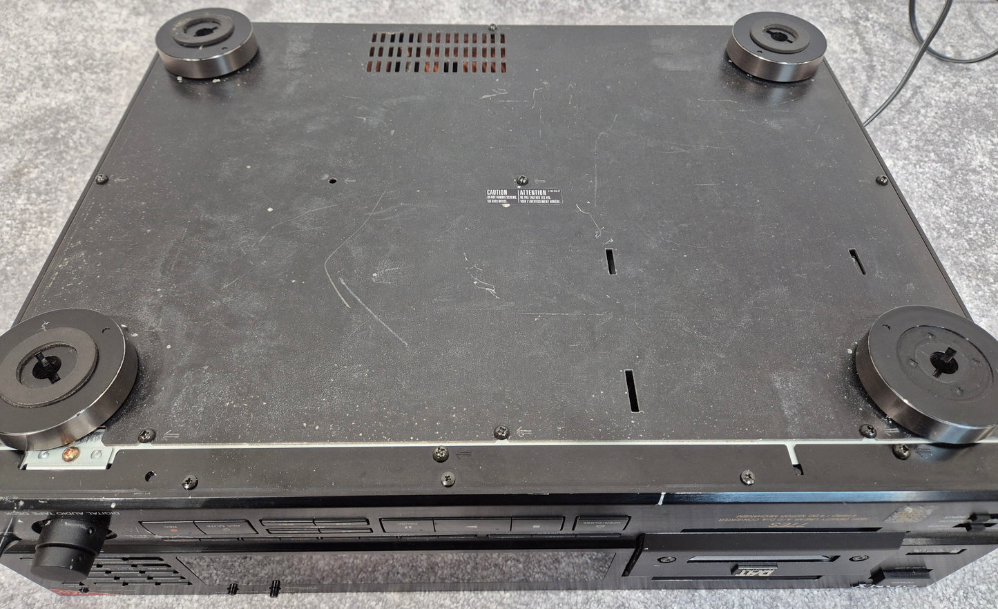 SONY DTC77ES - DAT Recorder - Original Box + Remote
