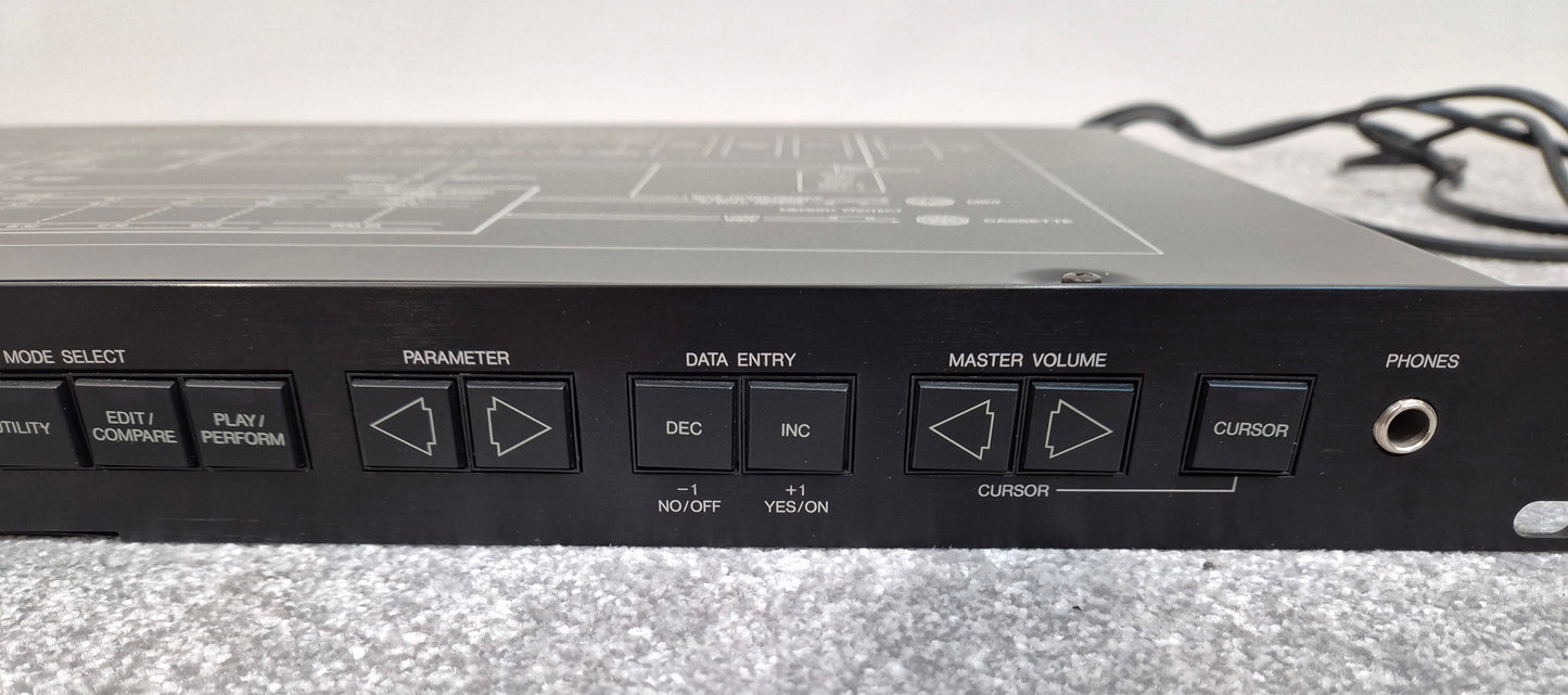 Yamaha TX81Z - Rack Mounted Frequency Modulation Music Synthesizer