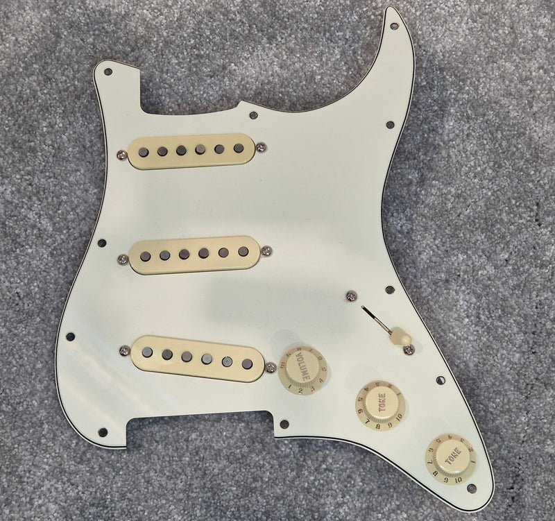 Genuine Fender Pre Wired Stratocaster Loaded Pickguard - White - Image 2
