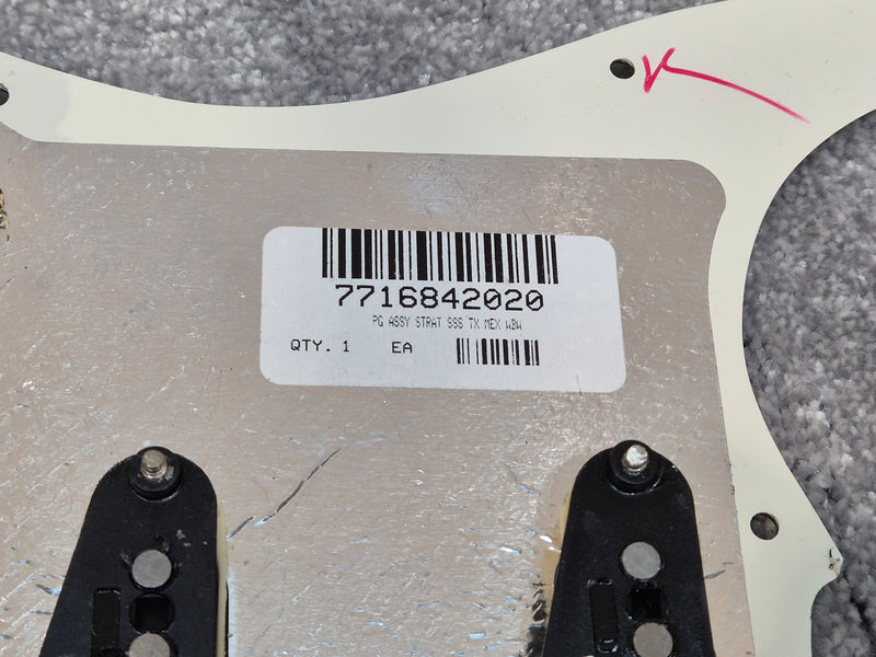 Genuine Fender Pre Wired Stratocaster Loaded Pickguard - White - Image 6