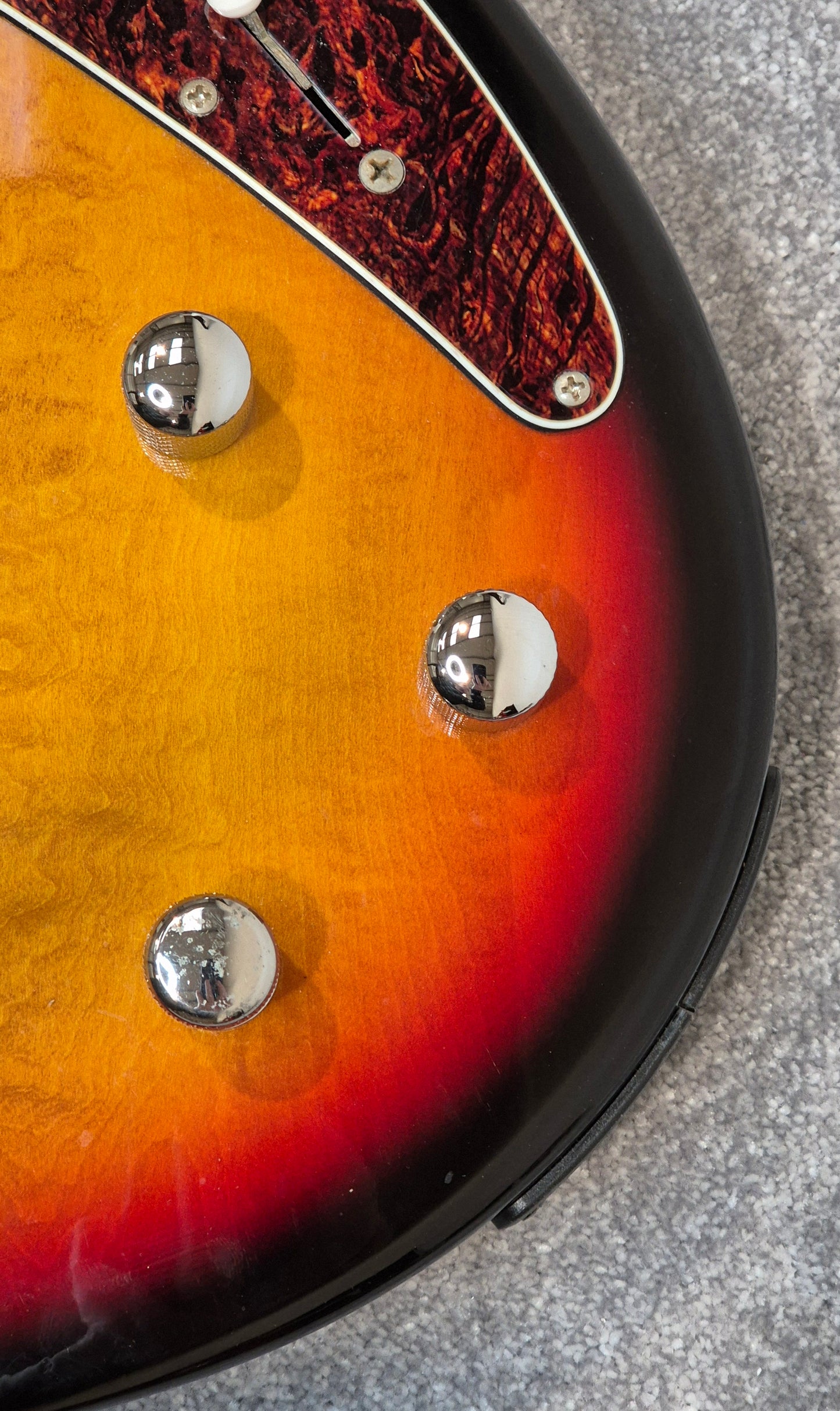 Line 6 Variax Modelling Guitar With Line 6 Soft Bag