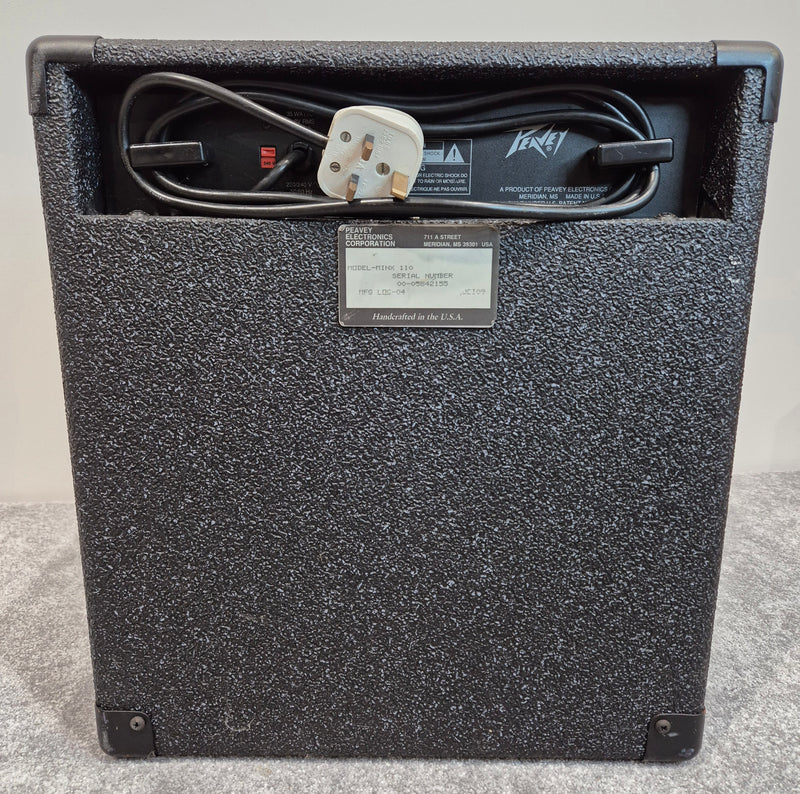 Peavey Minx 110 - 35 watt Bass Combo Amplifier - Black - Image 4