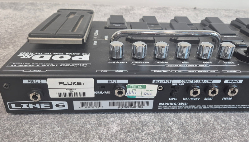 Line 6 POD XT Live - Multi-Effect and Amp Modeler Pedalboard With Soft bag - Image 3