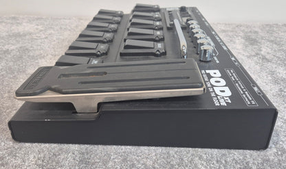 Line 6 POD XT Live - Multi-Effect and Amp Modeler Pedalboard With Soft bag