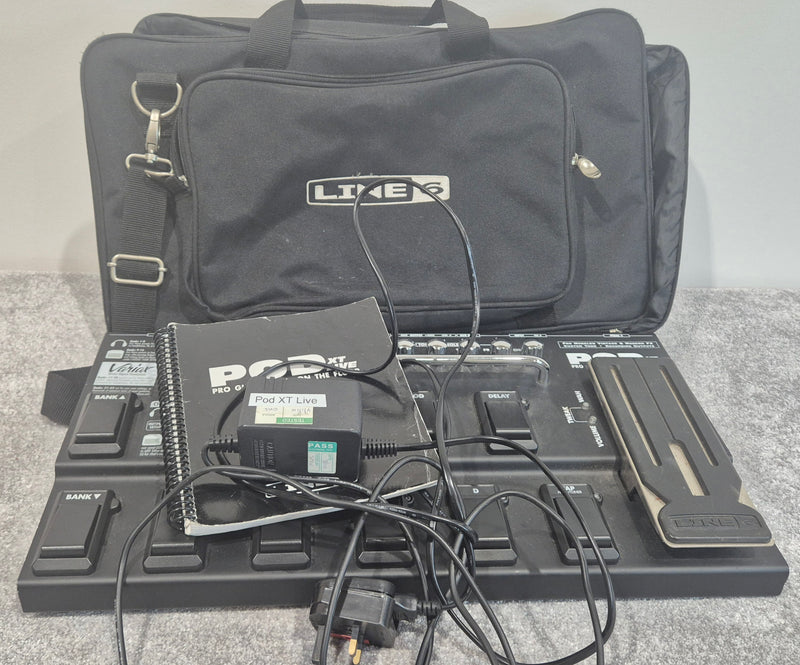 Line 6 POD XT Live - Multi-Effect and Amp Modeler Pedalboard With Soft bag - Image 9