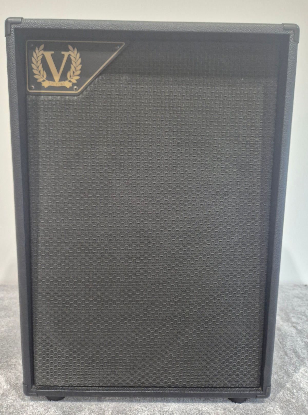 Victory V212-VH Cabinet - 2 x 12-Inch Speaker Cabinet - Black