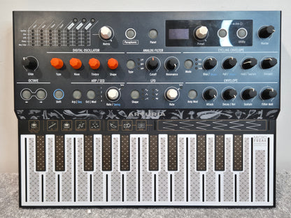 Arturia Microfreak - Hybrid Experimental Synthesizer + Power Cable
