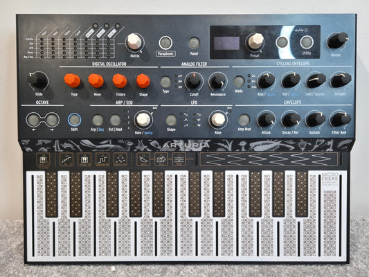 Arturia Microfreak - Hybrid Experimental Synthesizer + Power Cable