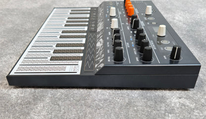 Arturia Microfreak - Hybrid Experimental Synthesizer + Power Cable