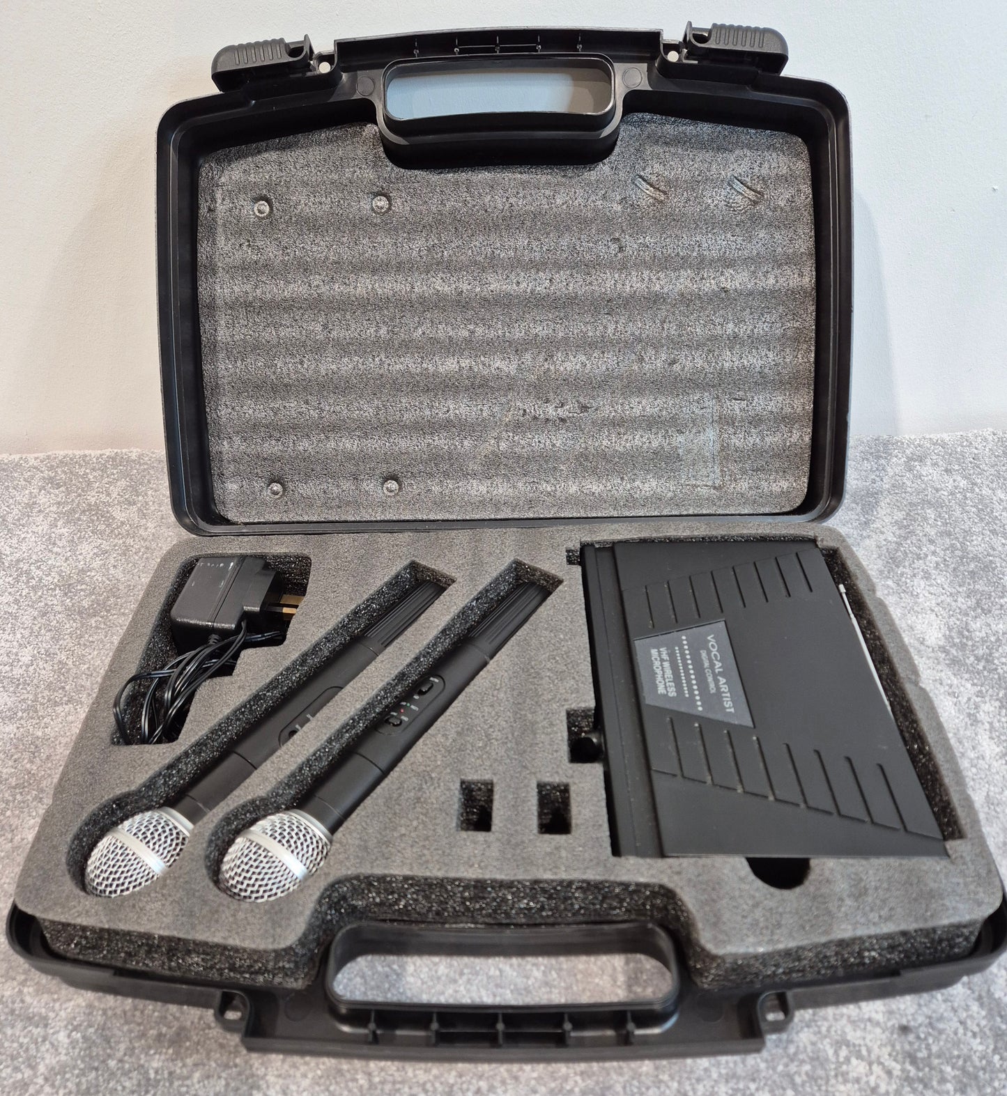 Prosound L59AW Twin Microphone Portable VHF Wireless + Black Case