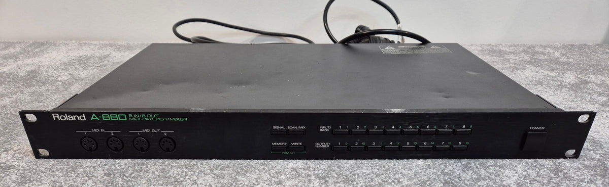 Roland A-880 MIDI Programmable Patcher / Mixer - Rack Mounted