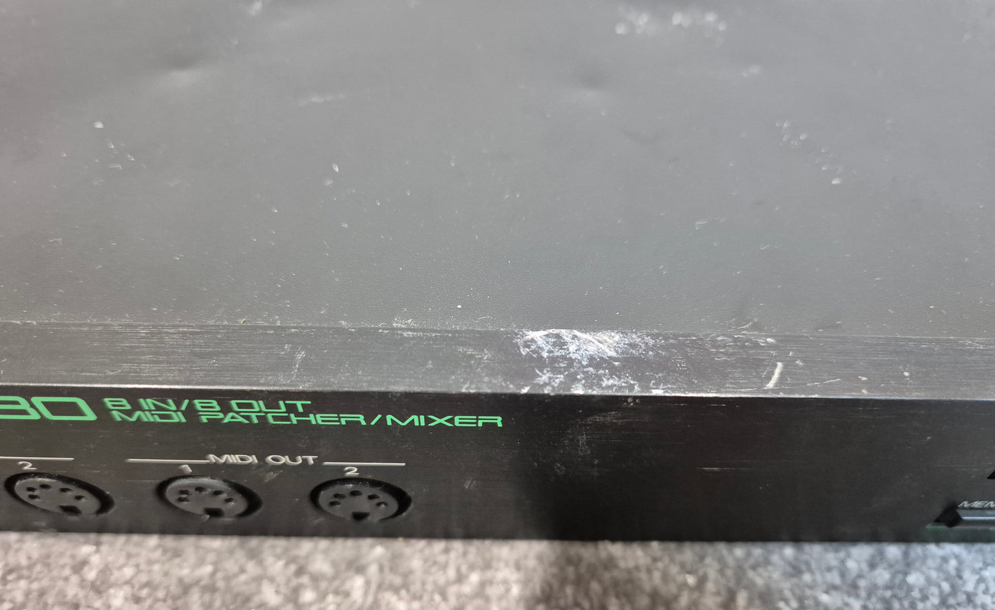 Roland A-880 MIDI Programmable Patcher / Mixer - Rack Mounted