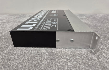 Behringer FBQ1502 Ultragraph Pro - 15-Band Stereo Graphic Equalizer