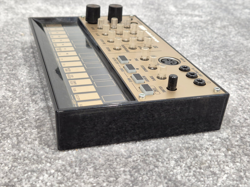 Korg Volca Keys - Compact Analog Lead Synthesizer - Battery Operated - Image 3