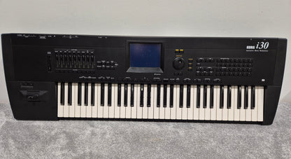 Korg i30 - Synthesizer & Music Workstation Includes Soft Bag