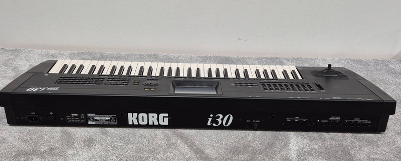 Korg i30 - Synthesizer & Music Workstation Includes Soft Bag - Image 9