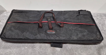 Korg i30 - Synthesizer & Music Workstation Includes Soft Bag