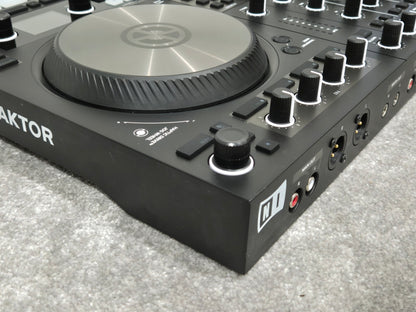 Native Instruments Traktor Kontrol S4 MK3 - 4 Channel DJ Controller