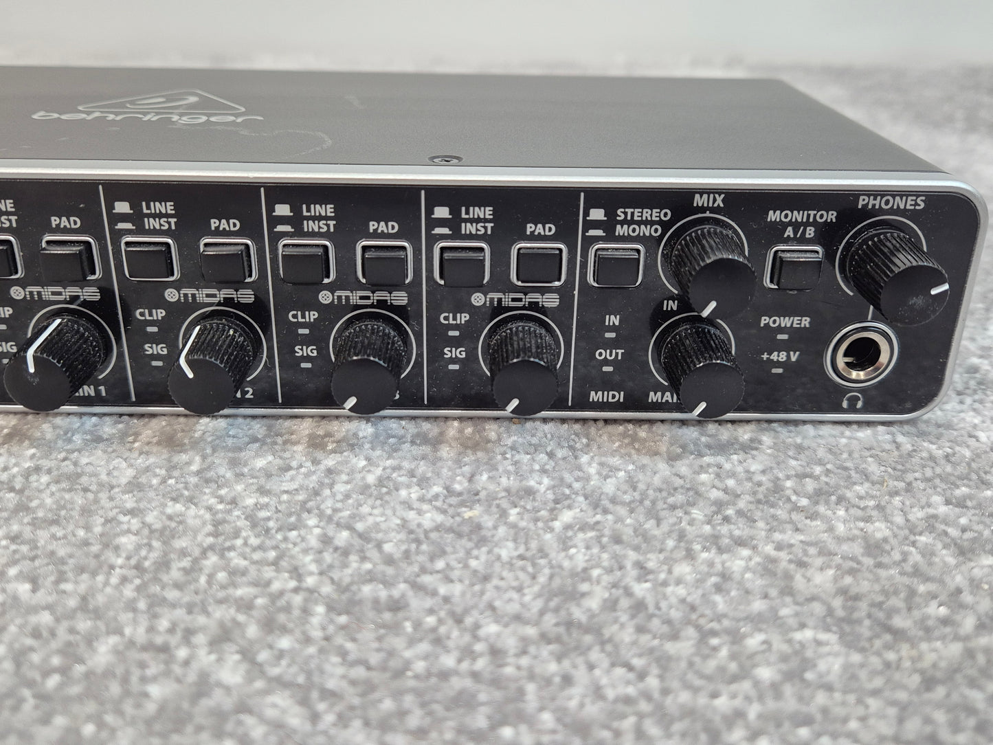 Behringer U-PHORIA UMC404HD - Audio Interface