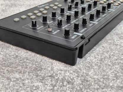 Moog Mavis Analog Synth - Semi-Modular Analog Synthesizer