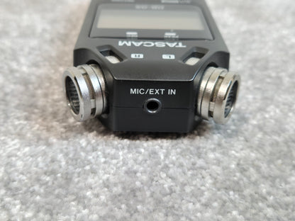 Tascam DR-05 - Digital Voice Recorder With 4Gb SD card