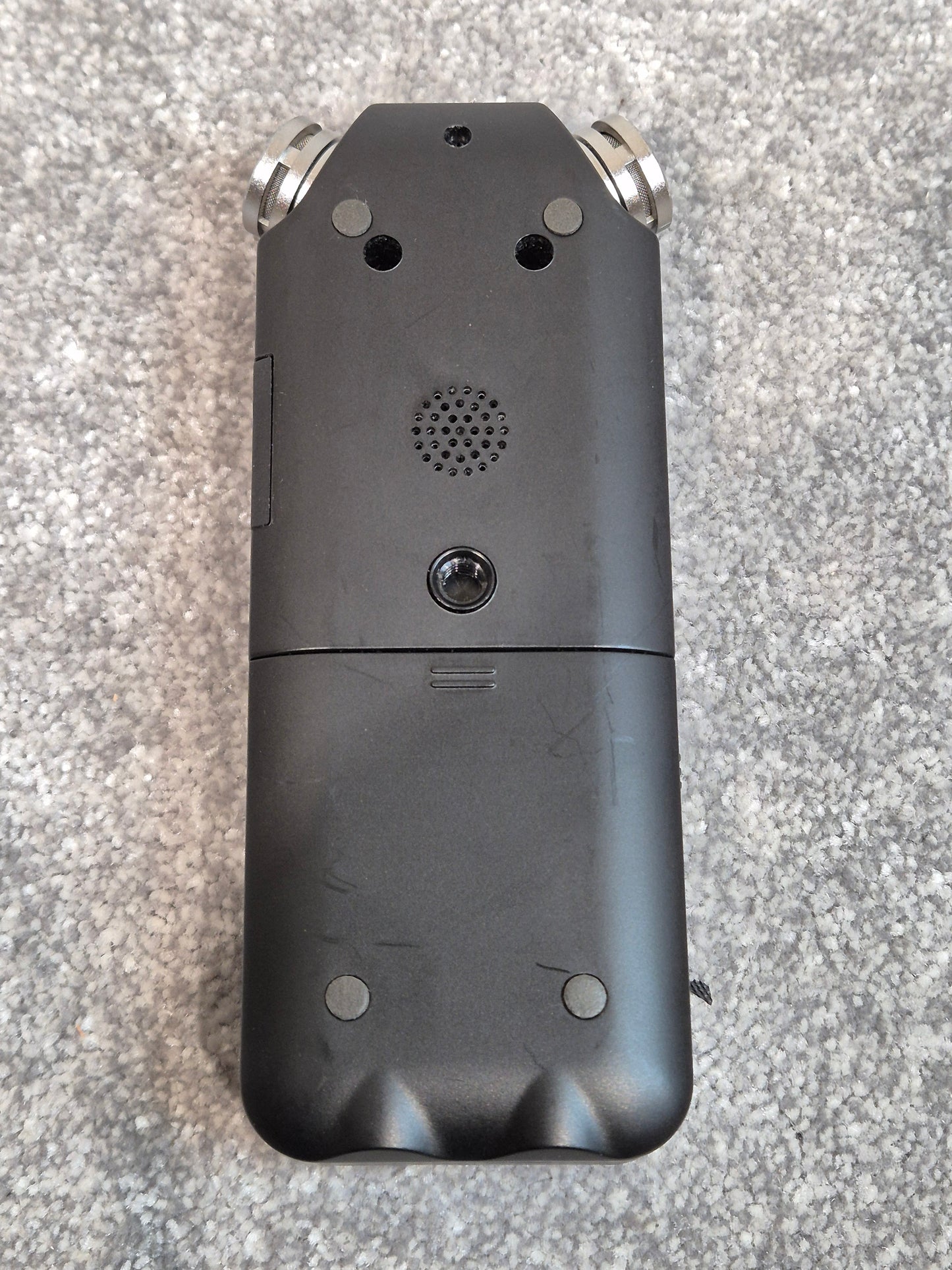 Tascam DR-05 - Digital Voice Recorder With 4Gb SD card
