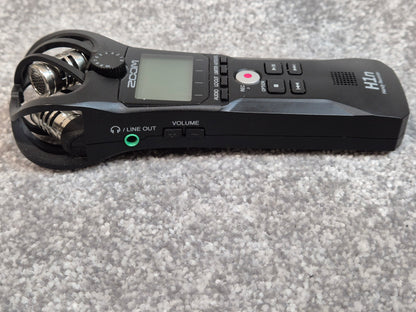 Zoom H1n - Portable High-Resolution Audio Recorder with Original Box