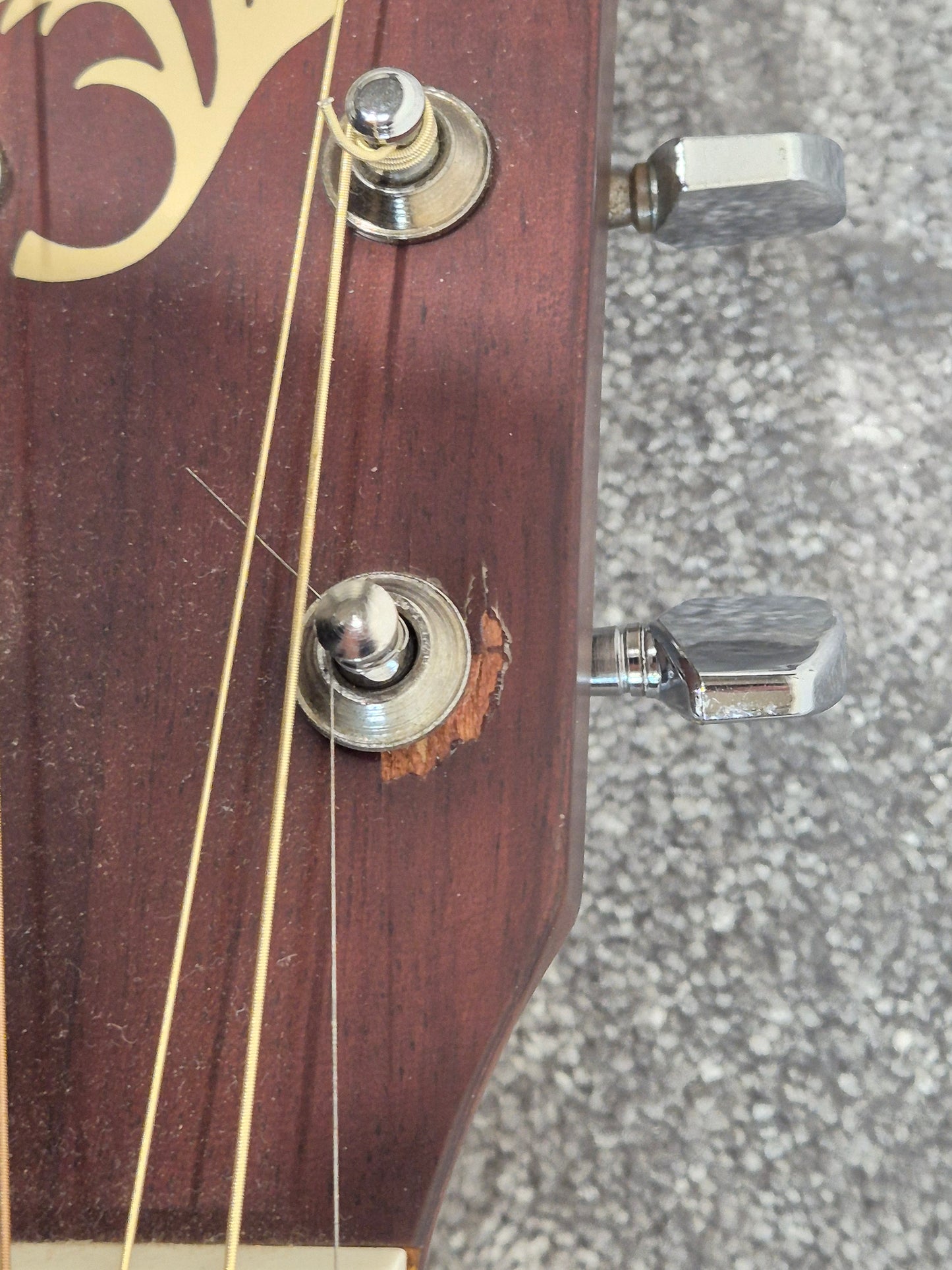 Yamaha FS-311 Electro Acoustic Guitar - EQ 7545-R Internal Pickup