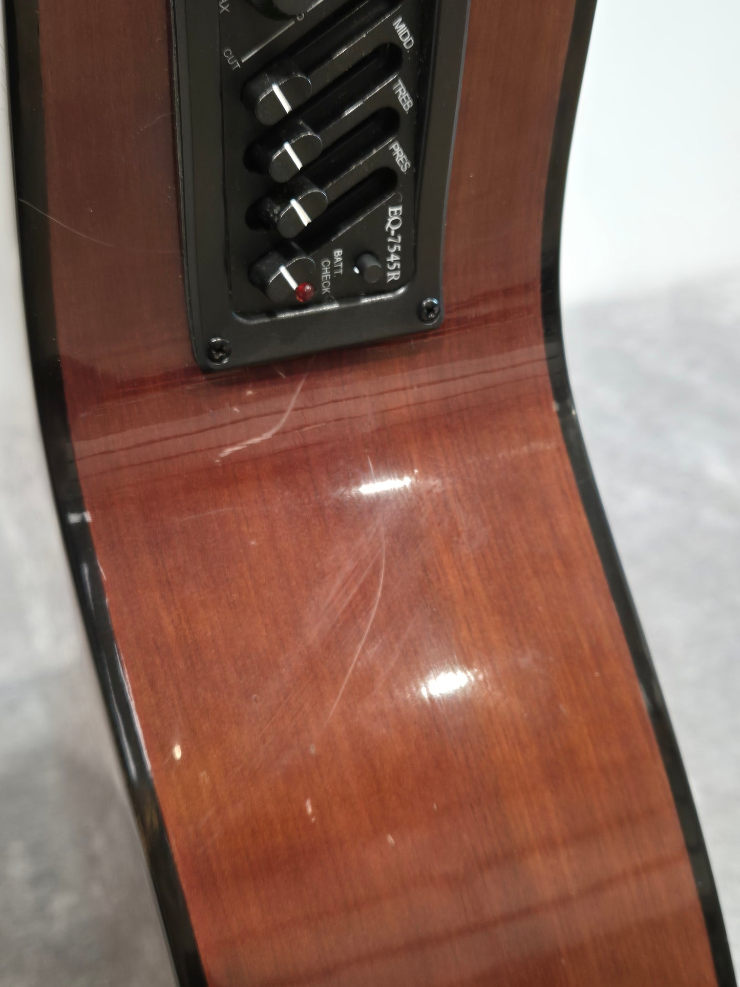 Yamaha FS-311 Electro Acoustic Guitar - EQ 7545-R Internal Pickup