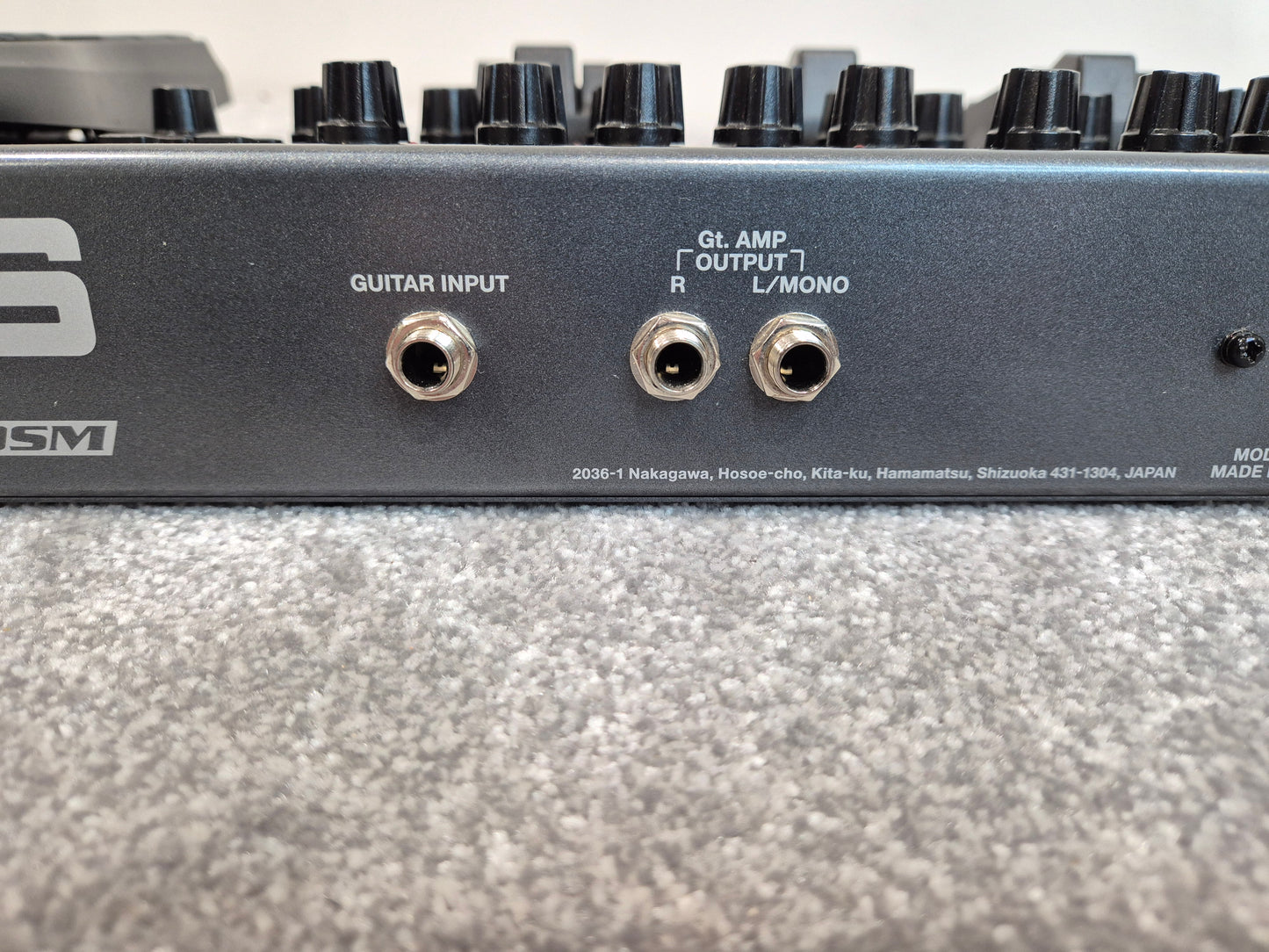 Boss ME-80 - Compact Multi-Effects Pedal - Original Box and Power Supply