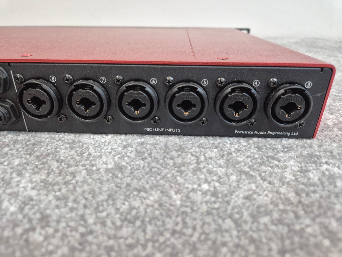 Focusrite Scarlett 18i20 - 20 Outputs Audio Interface
