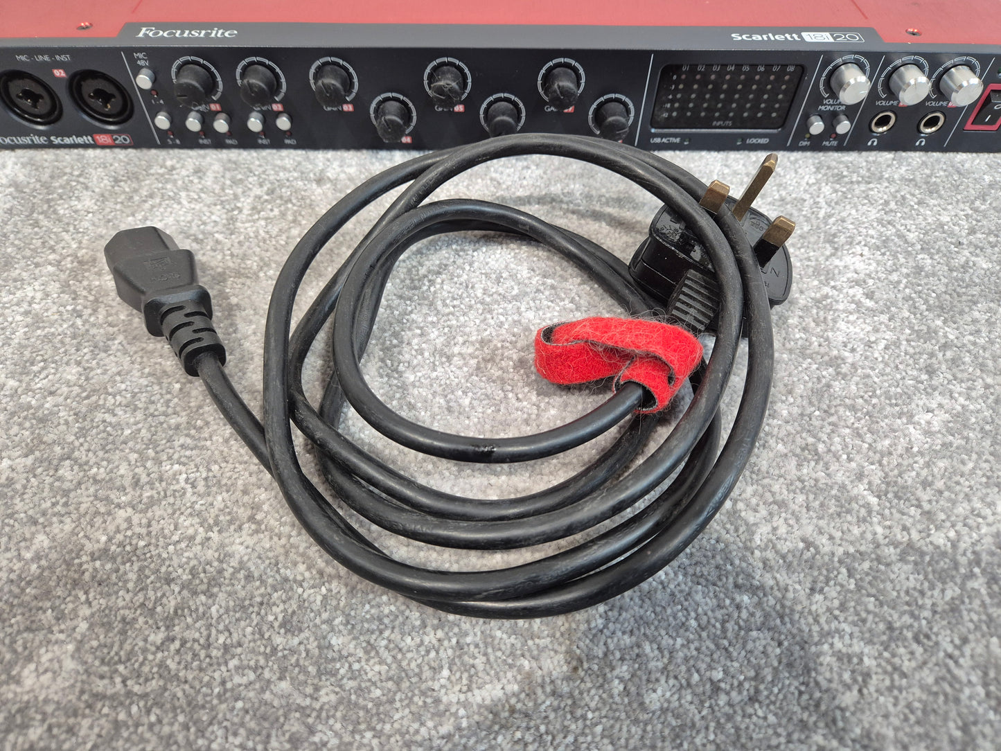 Focusrite Scarlett 18i20 - 20 Outputs Audio Interface