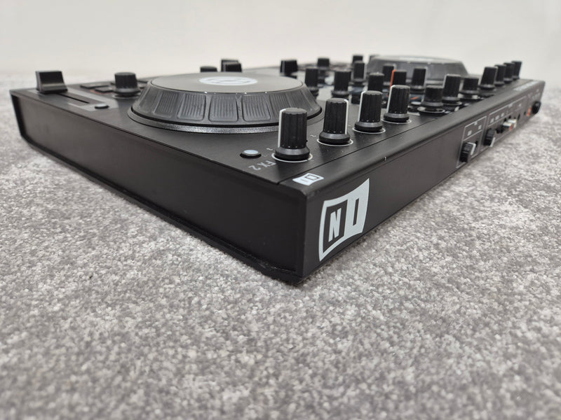 Native Instruments Traktor Kontrol S2 MK I - 2-Channel Digital DJ Controller - Image 9