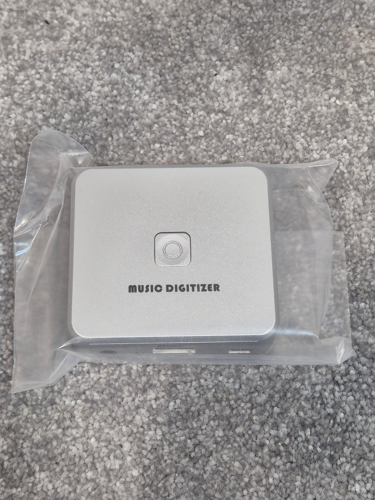 EZCAP Music Digitizer - Analog Audio to Digital MP3 Files Converter