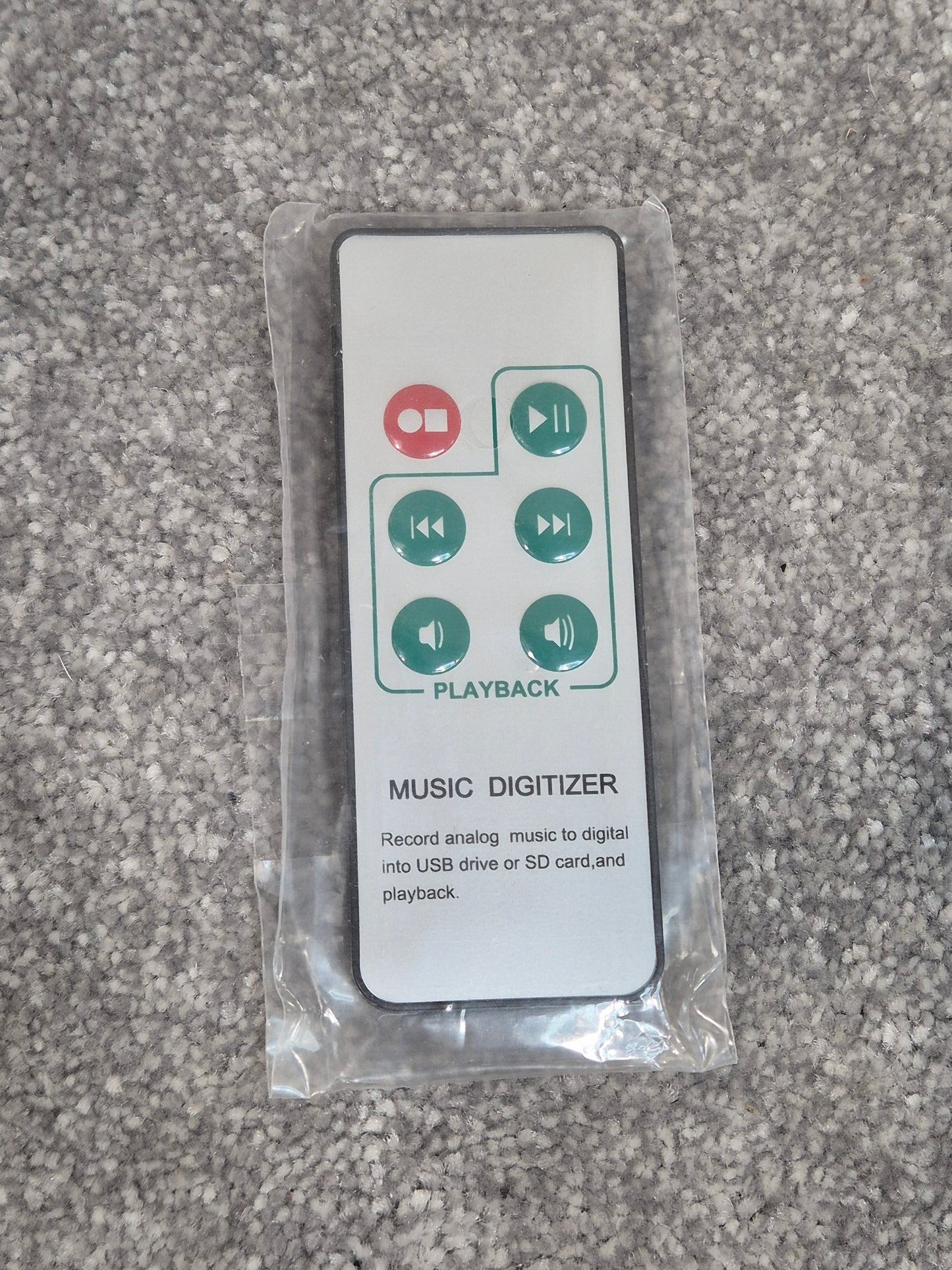 EZCAP Music Digitizer - Analog Audio to Digital MP3 Files Converter