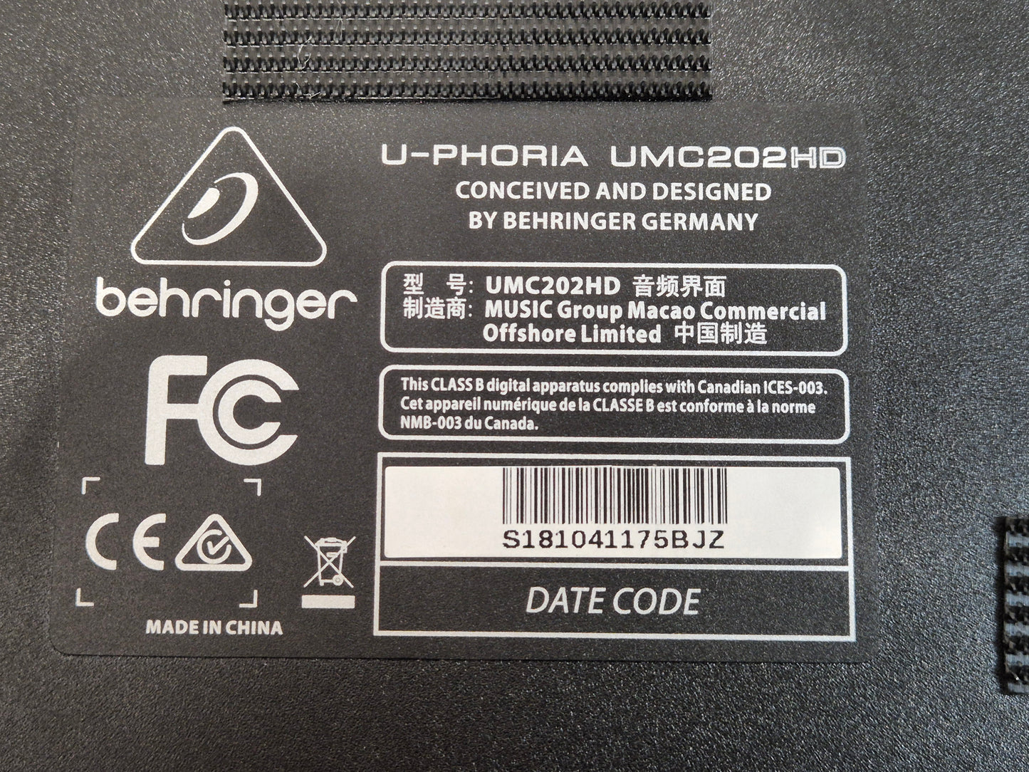 Behringer UMC202HD -  2-inputs and 2-outputs USB Audio Interface