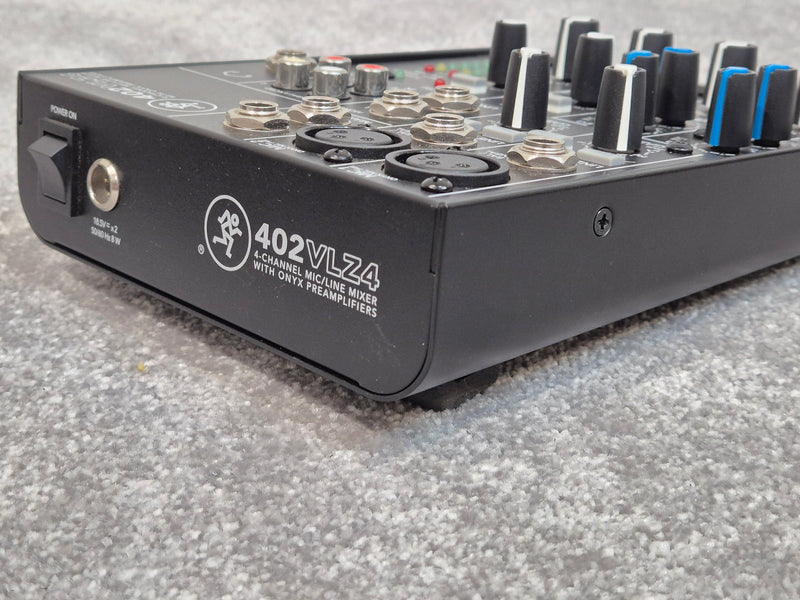 Mackie 402VLZ4 - 4-channel Compact Analogue Mixer - Image 6