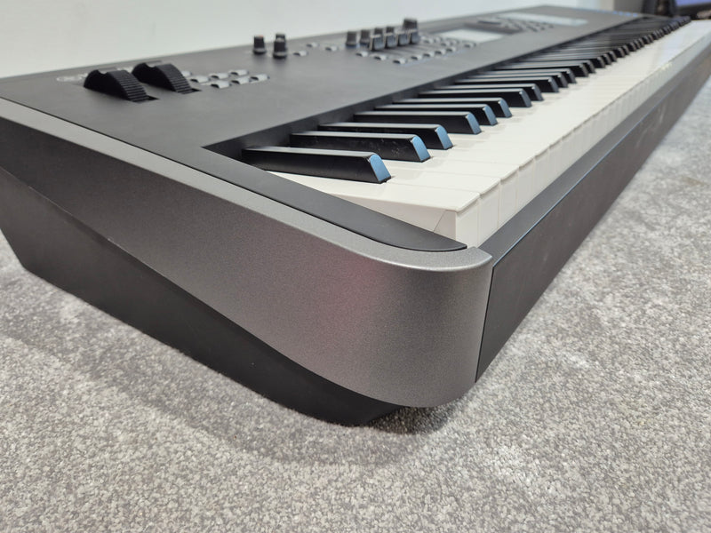 Yamaha MODX8  - 88-key Action Keyboard Synthesizer + Soft Bag - Image 5