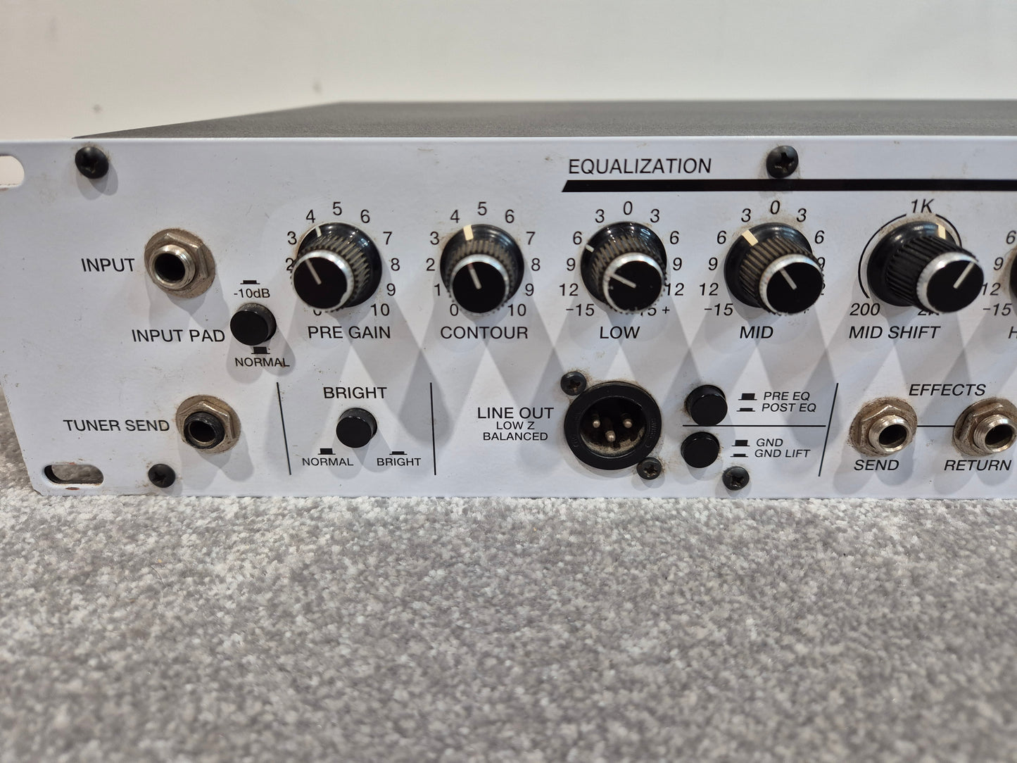 Peavey Session Bass 200 watt Amp Head - Solid-State Amplifier - Made in USA