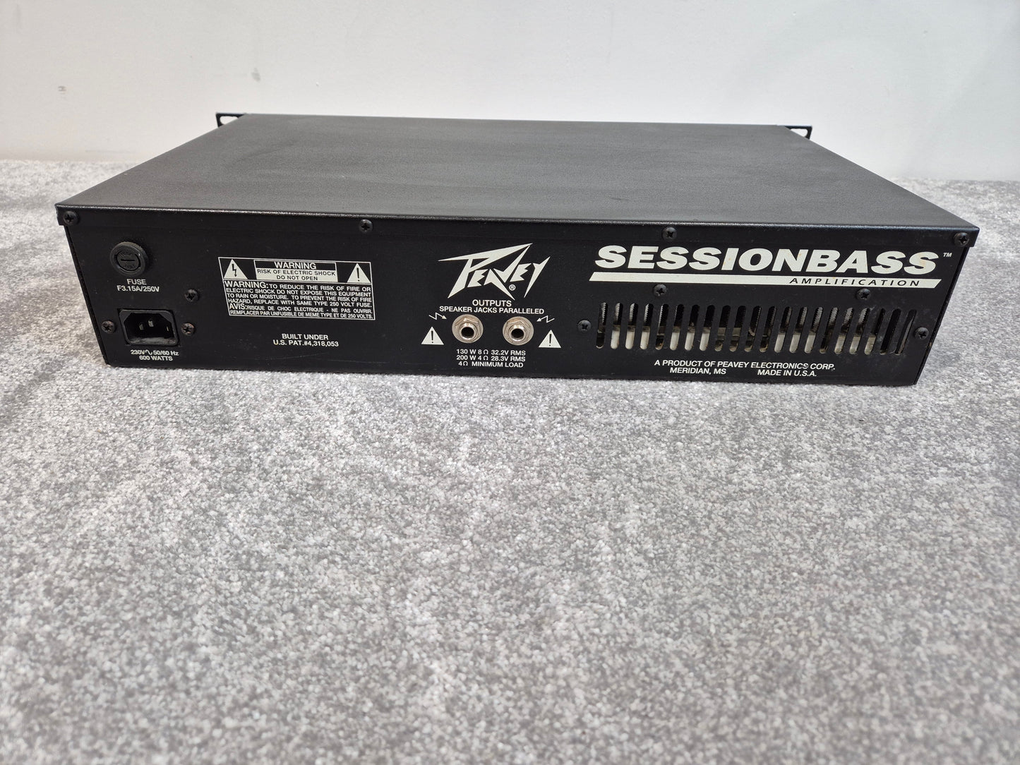 Peavey Session Bass 200 watt Amp Head - Solid-State Amplifier - Made in USA