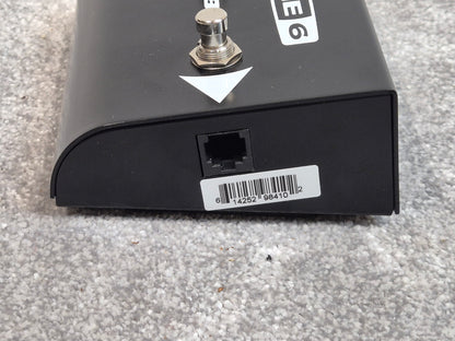 Line 6 FBV2 - Compact 4-Channel 2-Button Footswitch Controller
