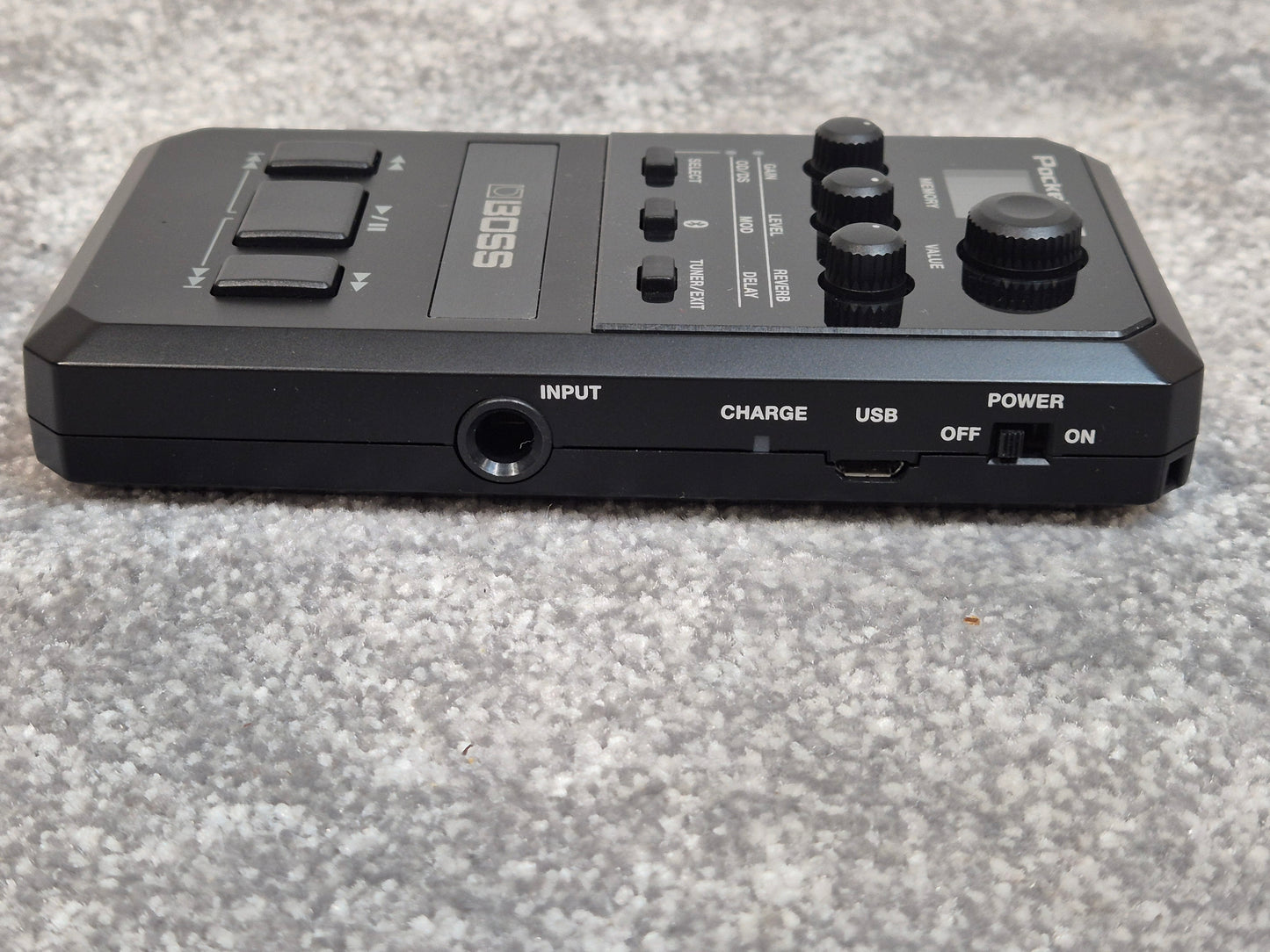 Boss Pocket GT - Compact Guitar Amp and Multi-Effects Processor