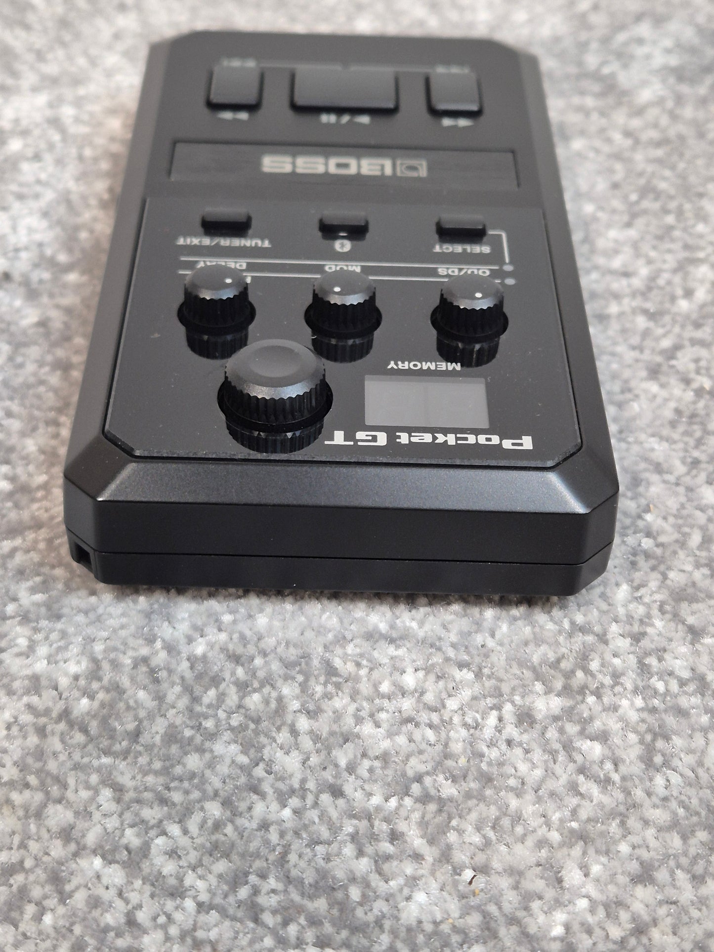 Boss Pocket GT - Compact Guitar Amp and Multi-Effects Processor