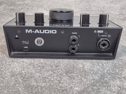 M-Audio AIR 192/4 - Audio Interface Designed for Recording, Podcasting and Streaming