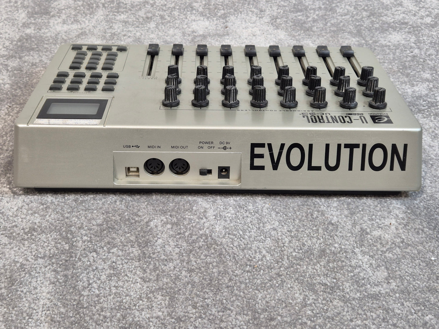 Evolution UC33 - PC/MIDI Hardware Controller