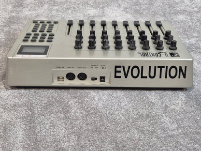 Evolution UC33 - PC/MIDI Hardware Controller