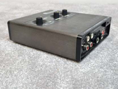 Novation Audio Hub 2x4 - Audio Interface