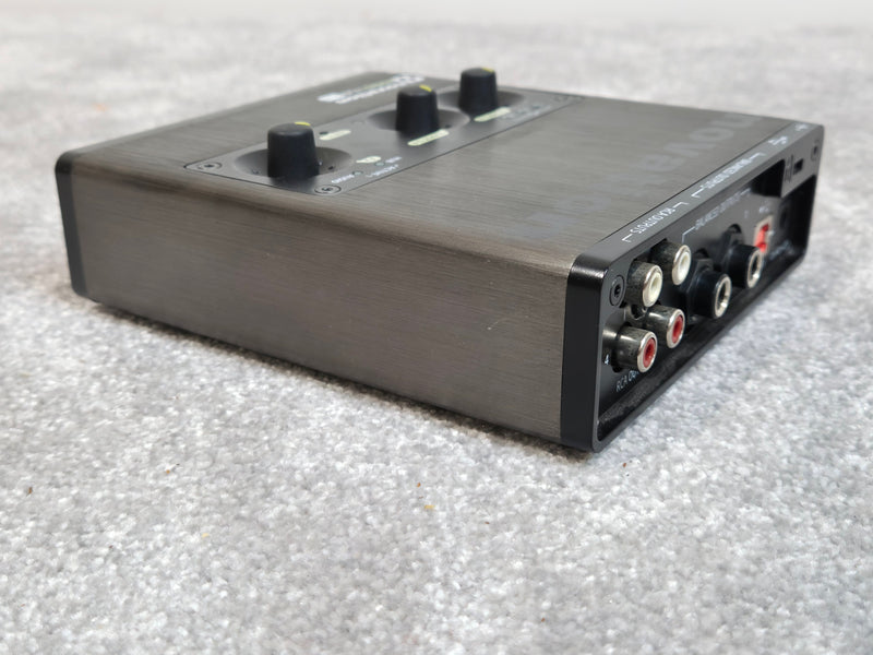 Novation Audio Hub 2x4 - Audio Interface - Image 4