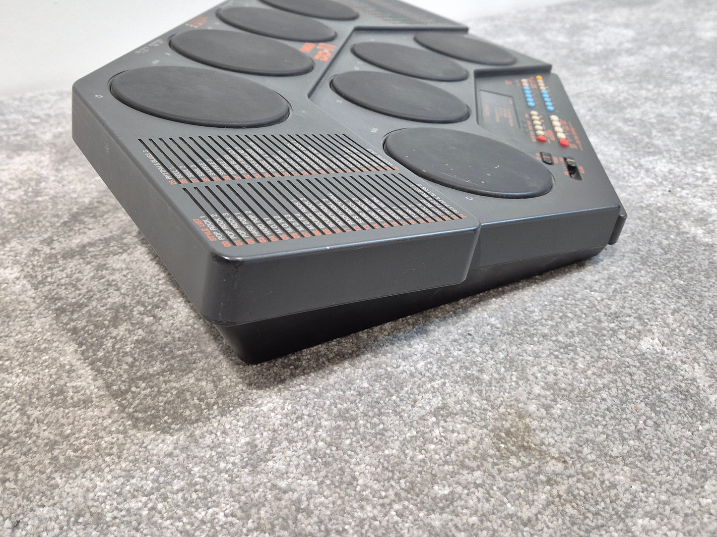 Yamaha DD-11 - Vintage Electronic MIDI Drum Machine